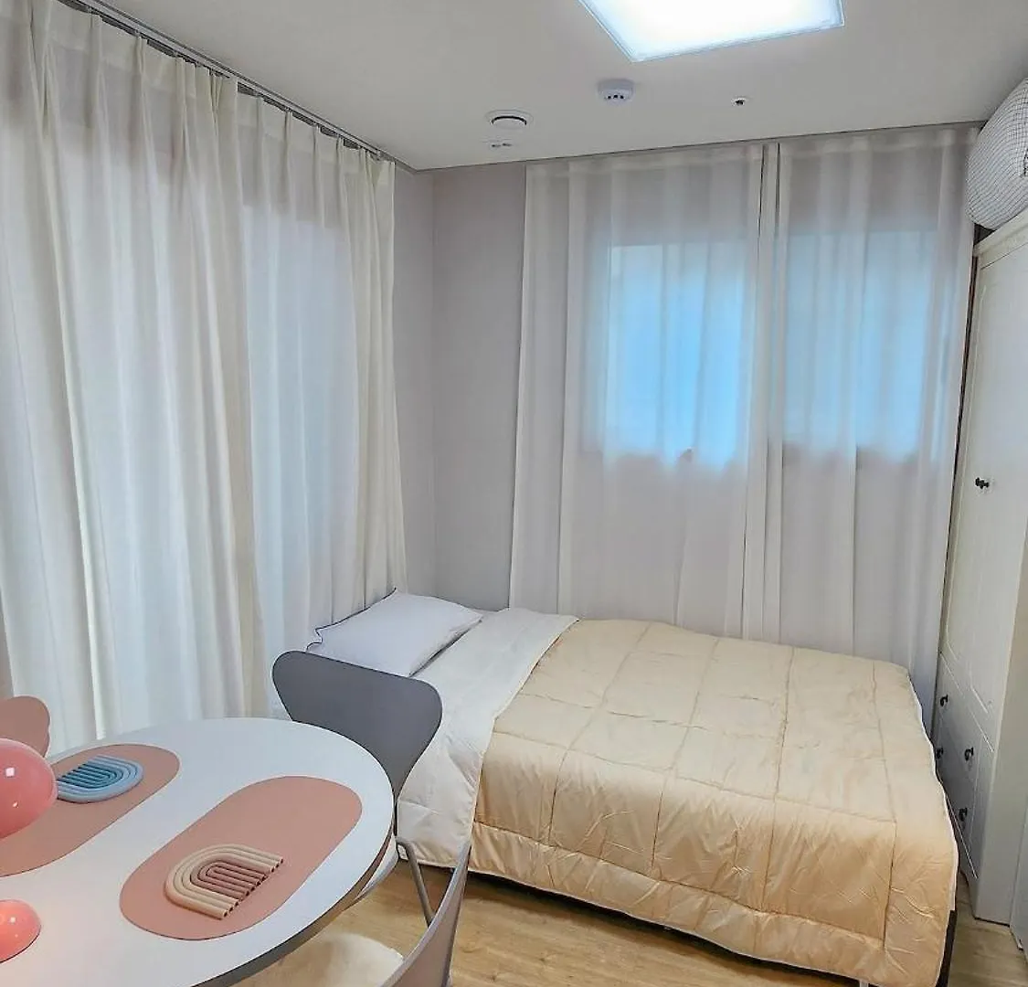 Arti Stay #2 - Pet Friendly - Two Room - Party Room - Sillim - Danggok Station - City View - Market Convenience Area - 3 Person Soul Apartmán